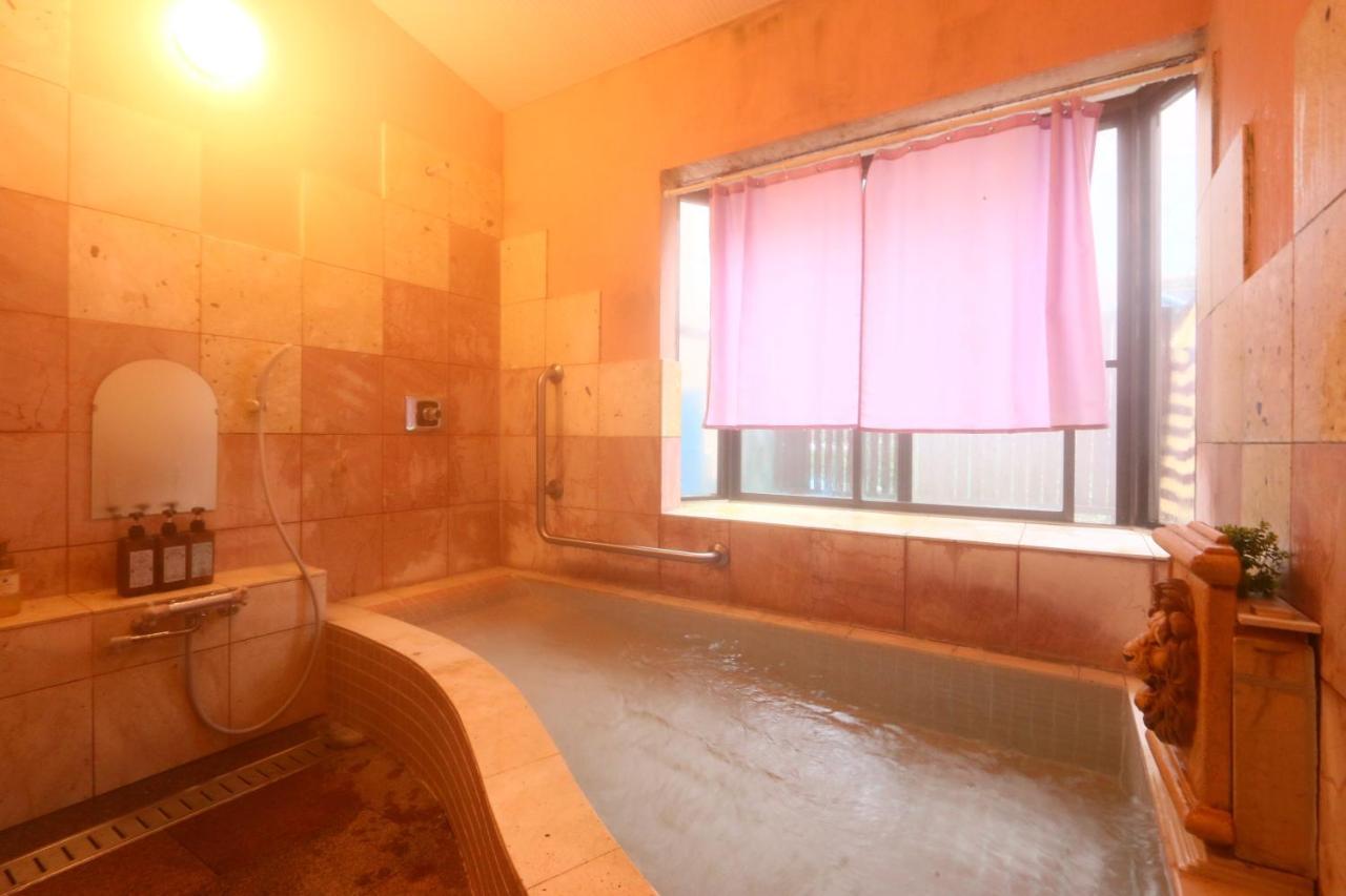 ホテル Naughty Cao 山中湖村 エクステリア 写真